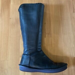 Camper Tall Black Leather Knee High Rubber Sole Size 35 / US 5 Zip